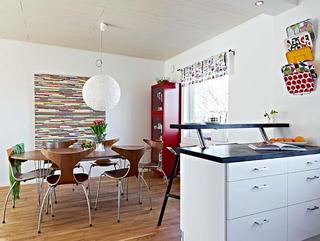 北欧风格舒适厨房吧台壁纸旧房改造家装图片