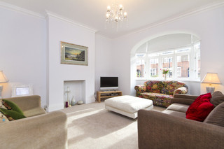 地中海风格三层别墅大气白色欧式家具客厅沙发图片