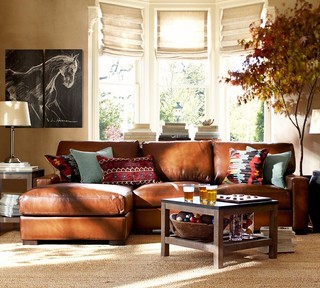 日式风格三层连体别墅温馨暖色调两用沙发床效果图