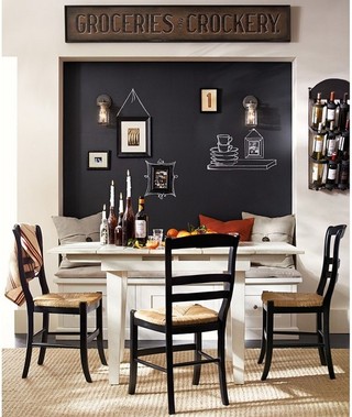 日式风格一层半别墅温馨客厅暖色调红木家具餐桌效果图
