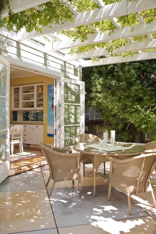 欧式风格客厅三层连体别墅温馨装饰绿色橱柜露台阳光房装修