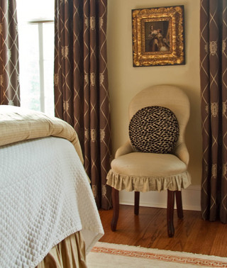 美式风格一层半小别墅豪华欧式卧室咖啡色多功能沙发效果图
