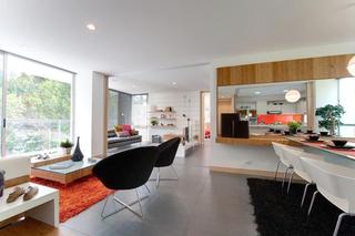 现代简约风格公寓温馨白色客厅设计