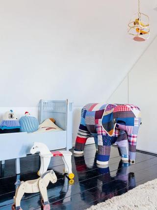 北欧风格艺术儿童房设计图