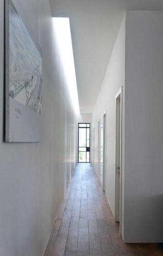 现代简约风格公寓简洁走廊设计