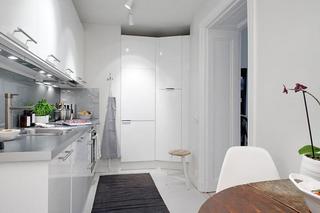 北欧风格简洁黑白厨房设计