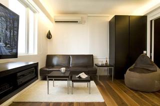现代简约风格公寓实用客厅装潢