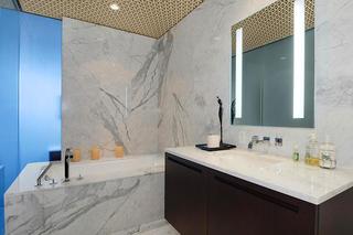 混搭风格公寓舒适白色豪华型卫浴用品效果图