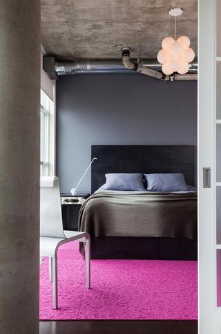 loft风格公寓简洁卧室设计图