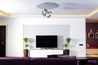 现代简约风格公寓舒适白色110平米客厅电视背景墙装修图片