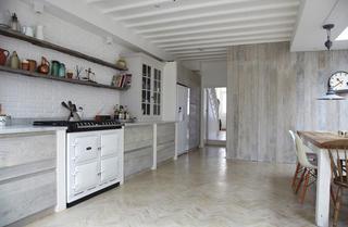 现代简约风格公寓简洁白色开放式厨房装修