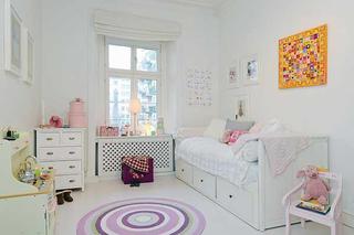 北欧风格温馨白色儿童房设计