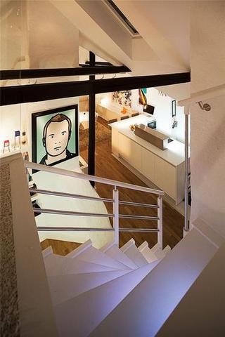 北欧风格公寓小清新白色阁楼楼梯设计