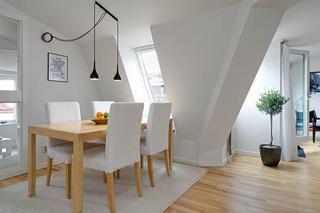 北欧风格小户型简洁原木色90平米餐厅餐桌效果图