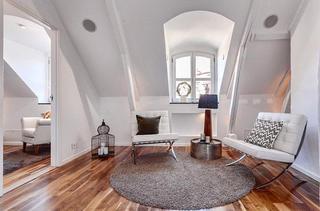 北欧风格小复式温馨白色100平米小客厅设计