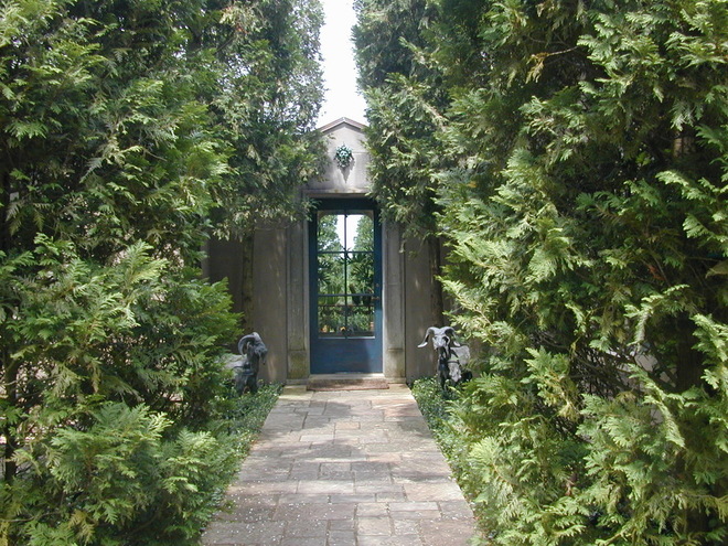 绿树纱帐掩映的绝美欧式庭院