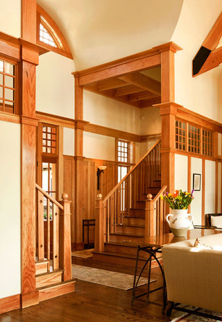 木质装饰风格的豪华欧式别墅