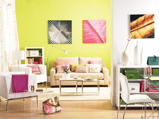 现代简约风格暖色调客厅背景墙沙发效果图