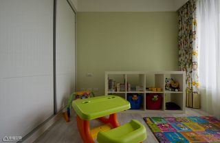 现代简约风格公寓温馨儿童房装修图片