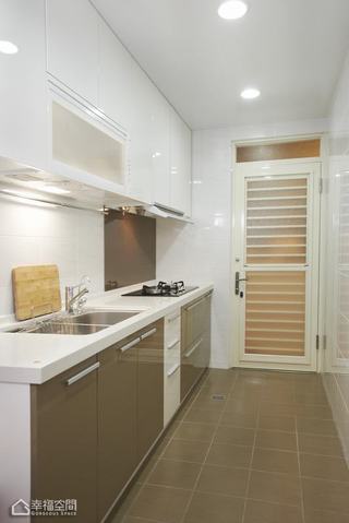 简约风格公寓舒适厨房设计