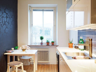 现代简约风格大气白色厨房餐桌图片