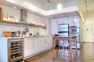 现代简约风格实用白色厨房橱柜设计图