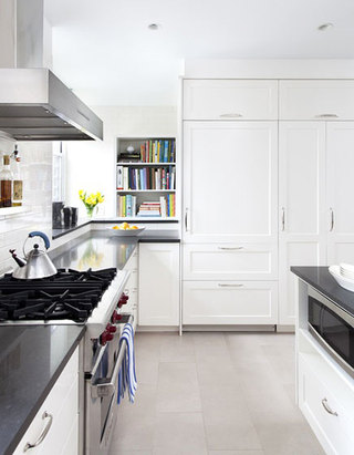 欧式风格实用黑白厨房橱柜效果图