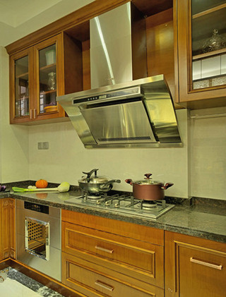 中式风格实用黄色厨房橱柜安装图