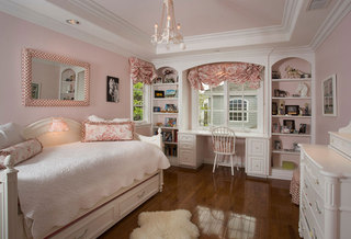 宜家风格温馨红色卧室床图片