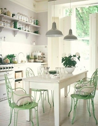 田园风格浪漫绿色厨房餐桌图片