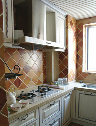 地中海风格简洁白色厨房橱柜设计图纸