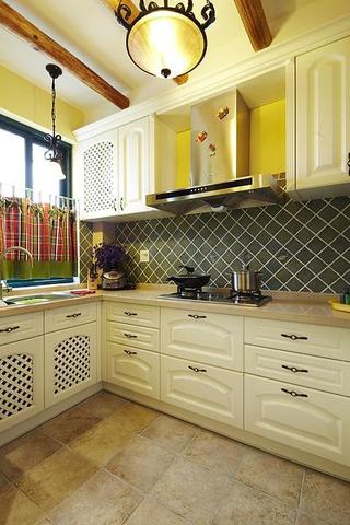 美式风格简洁黄色厨房橱柜安装图