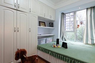 现代简约风格小清新绿色卧室飘窗设计
