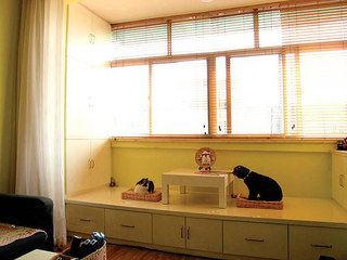 现代简约风格大气黄色客厅飘窗装修图片