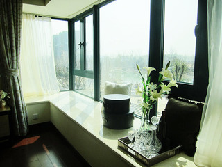 现代简约风格大气绿色客厅飘窗效果图