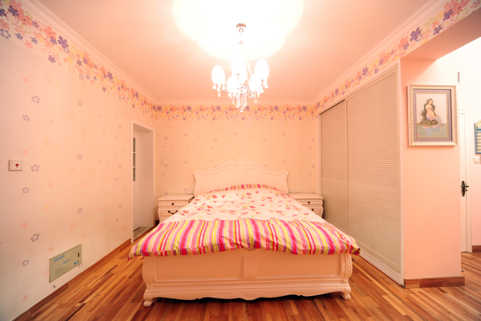 简约风格温馨暖色调卧室床效果图