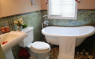 田园风格浪漫卫生间浴缸图片
