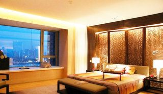 中式风格实用卧室飘窗效果图