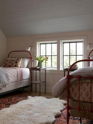 美式风格温馨卧室背景墙装修效果图