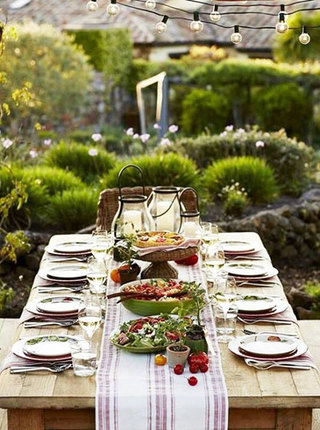 简约风格大气花园餐桌图片