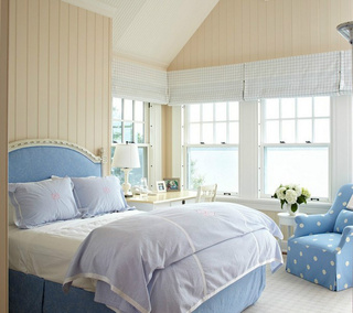 小清新蓝色卧室床图片