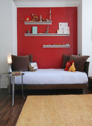 简约风格红色卧室背景墙装修图片