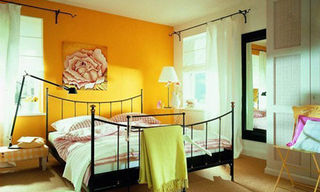 欧式风格黄色卧室背景墙效果图