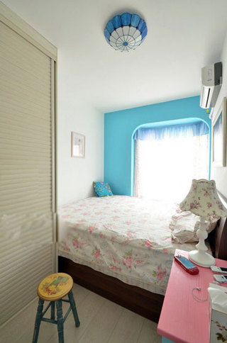 美式风格蓝色卧室背景墙效果图