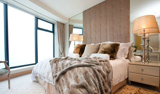 欧式风格舒适卧室背景墙设计图