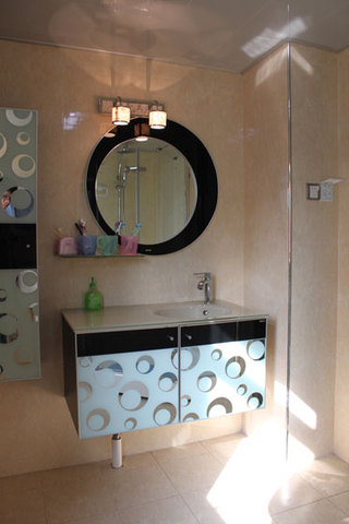 现代简约风格三居室简洁10-15万100平米浴室柜效果图