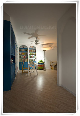 现代简约风格三居室舒适80平米设计图