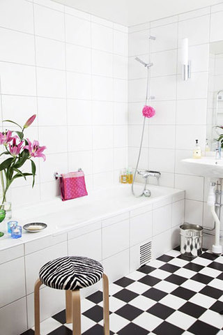 简洁白色卫浴间瓷砖瓷砖效果图