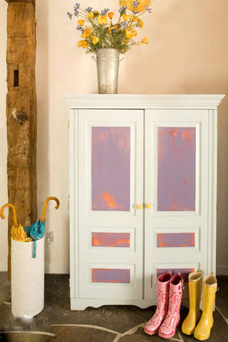 白色紫色玄关柜设计