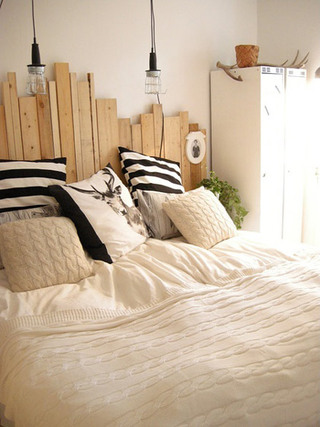 木板装饰床头背景墙卧室设计